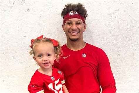 Brittany Mahomes Shows Daughter's Football Fun with Patrick Mahomes: Photos