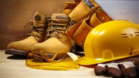 The importance of safety gear in workplaces - Msg News