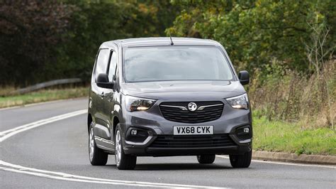 Vauxhall Combo Panel Van (2020) review | AutoTrader