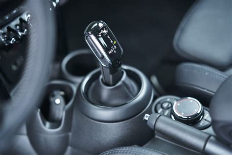 MINI DCT (Dual Clutch Transmission) Officially Debuts - MotoringFile