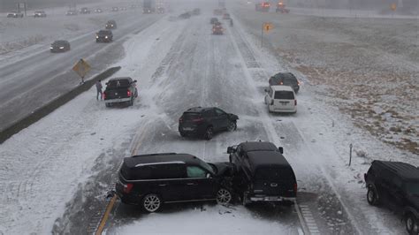 Hwy 1 re-opened in Abbotsford after multiple-vehicle crash, roads hit ...