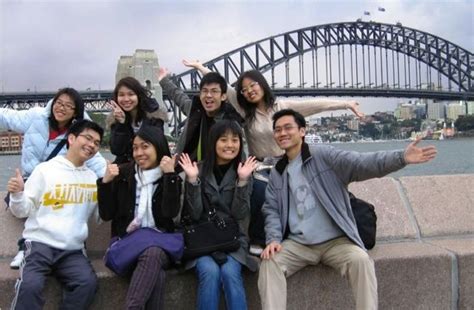 10-year multiple-entry visas for Chinese travellers to boost Australian ...