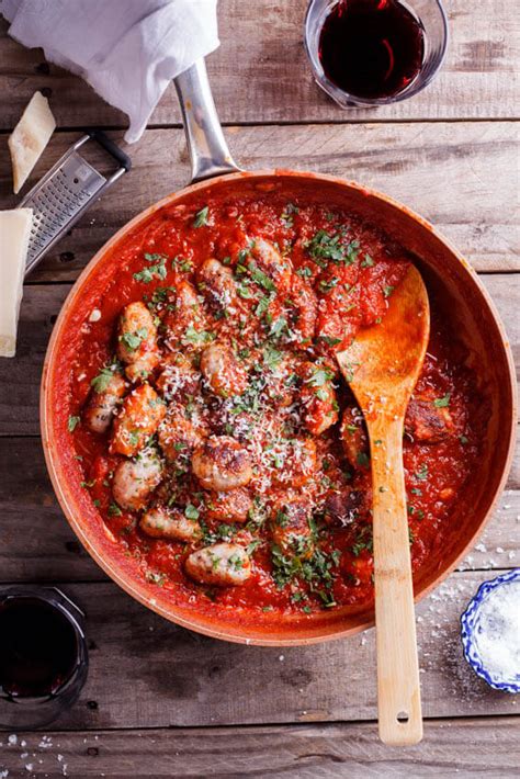 Easy pork sausage meatballs in tomato sauce - Simply Delicious