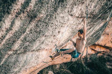 How to Onsight: Tips for Climbing Hard Routes First Go - Evening Sends