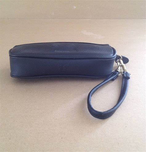 Vintage Black Leather Wristlet Purse Gold-tone Hardware - Etsy