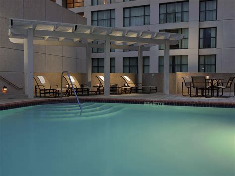 San Antonio Riverwalk Hotel | Holiday Inn® San Antonio - Riverwalk