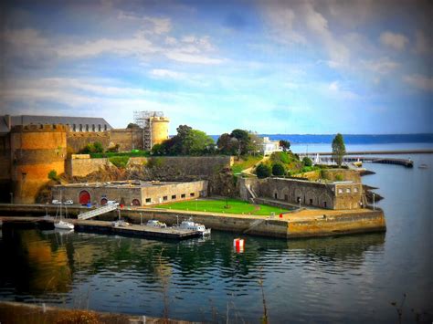 What to see in Brest? #1- The harbour