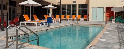 Orlando Hotel with Pool | Aloft Orlando Lake Buena Vista