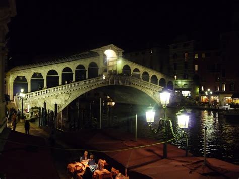 Kathy Dunham - Artist & Photographer: Rialto Bridge at Night