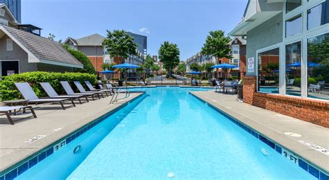 Townhouse Atlanta is a pet-friendly apartment community in Atlanta, GA