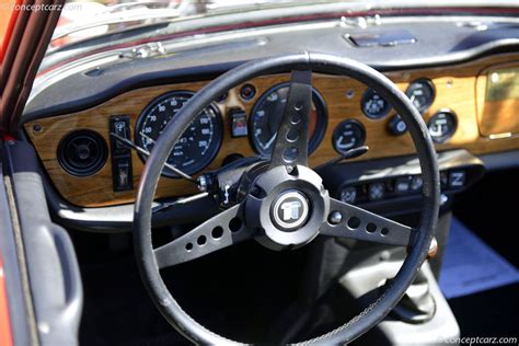 Triumph TR5 dashboard