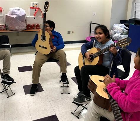 Guitar in Schools: Oak Meadows Elementary – Austin Classical Guitar