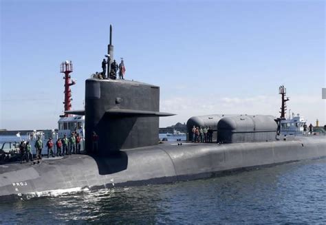 USS MICHIGAN SDV Equipped | Submarines, Cruise liner, Military