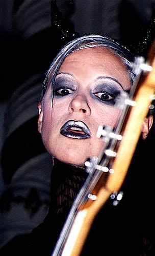 D'arcy Wretzky; Bassist for Smashing Pumpkins was hot in their heyday but then she went ...