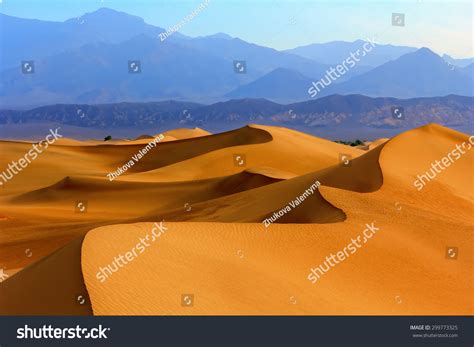 18,024 Sand dunes death valley Images, Stock Photos & Vectors ...