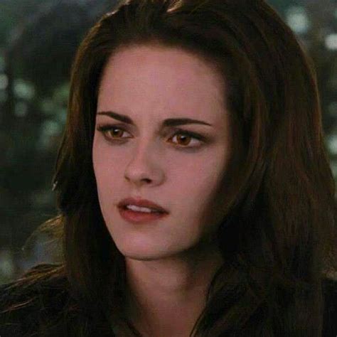 Bella Cullen | Twilight breaking dawn, Vampire twilight, Twilight saga