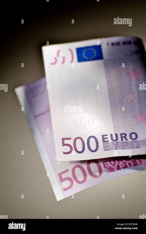 A five hundred Euro note Stock Photo - Alamy