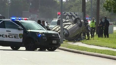 Police chase ends in deadly crash - YouTube