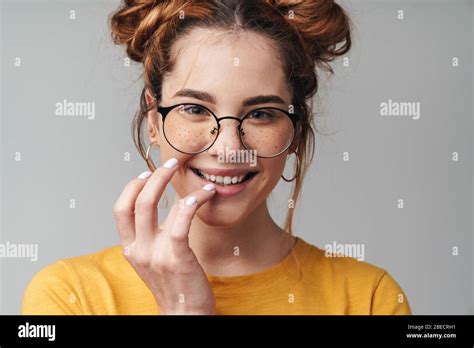 Teenage girl wearing glasses hi-res stock photography and images - Alamy