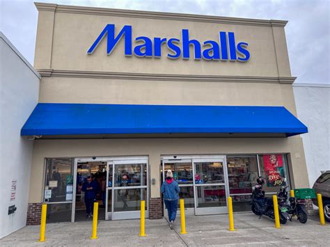 Marshalls in Ozone Park reopens to enthusiastic shoppers after six ...