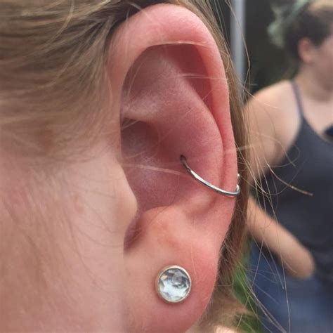 60 Best Conch Piercing Ideas - All You Need to Know (2019)