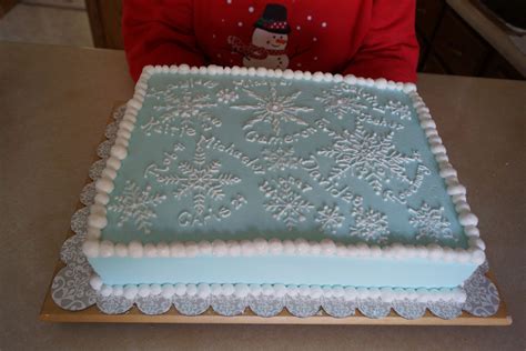 Snowflake January Birthday Cake | January birthday, January birthday party ideas, Cake