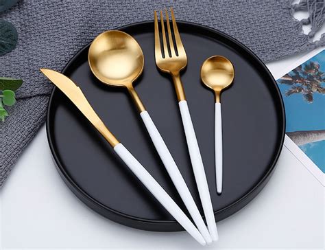 This Metallic Cutlery Set Is All About Style for Your Table