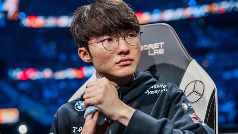 T1 Faker set to take a break following right hand injury | ONE Esports