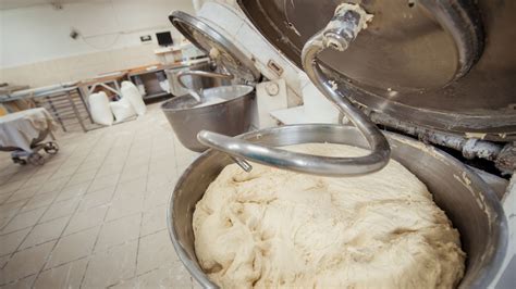 Different Types of Commercial Dough Mixer Machines - Pro Restaurant ...