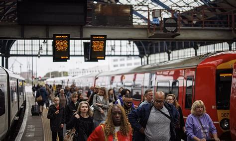 Train strikes 2023: Full list of dates in October as commuters brace for more disruption | Daily ...