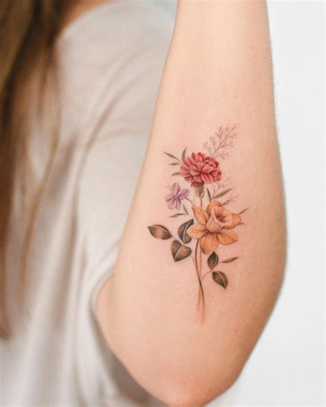 Simple Small Carnation Floral Designs: 27+ January Birth Month Flower Tattoo Designs (2021 ...