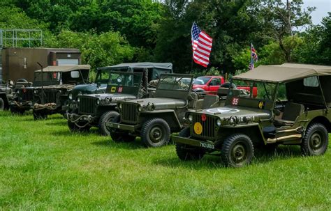 Crowds assemble to mark 80th anniversary since opening of RAF Welford