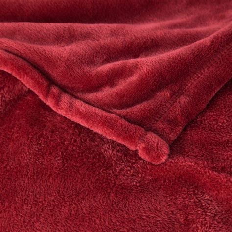 Red Fleece Blanket - Bedding | Tapestry Girls