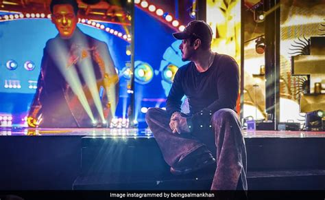 IIFA 2023: Salman Khan Teases Fans With Pic From Rehearsals