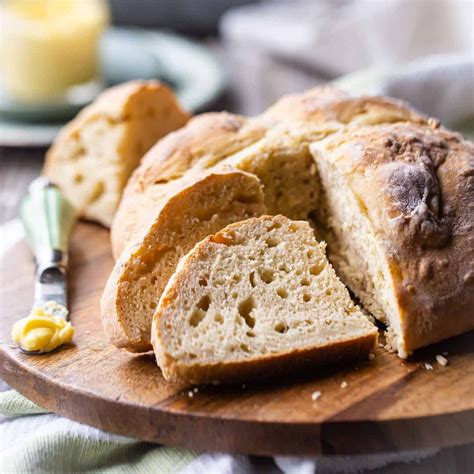 Irish Soda Bread: An authentic Irish soda bread recipe from Ireland ...