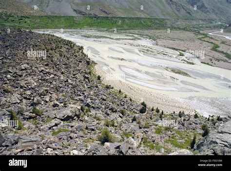 Bhaga river flowing in Bhaga valley ; Keylong ; Himachal Pradesh Stock Photo - Alamy