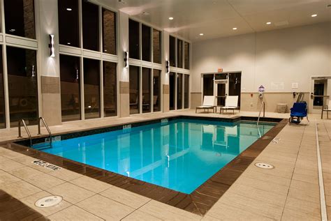 Hilton Garden Inn Dallas At Hurst Conference Center Pool: Pictures & Reviews - Tripadvisor