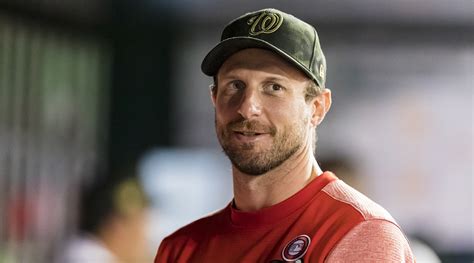 Max Scherzer expected to pitch Wednesday with broken nose - Sports Illustrated