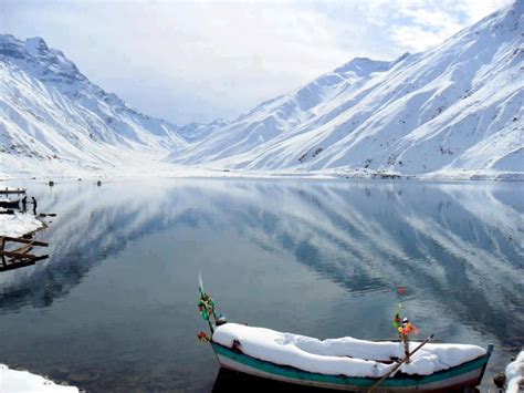 Lake Saif ul Malook Winter View