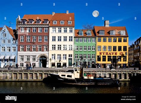 Nyhavn Canal Copenhagen Stock Photo - Alamy