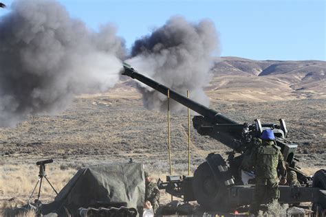 Japanese FH-70 howitzer