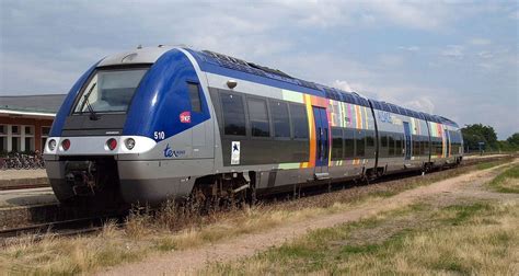 Mais pourquoi... les trains circulent-ils à droite en Alsace