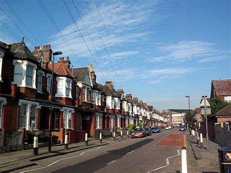 Sunny Monday in Dowsett Road | To start the video, click t… | Flickr