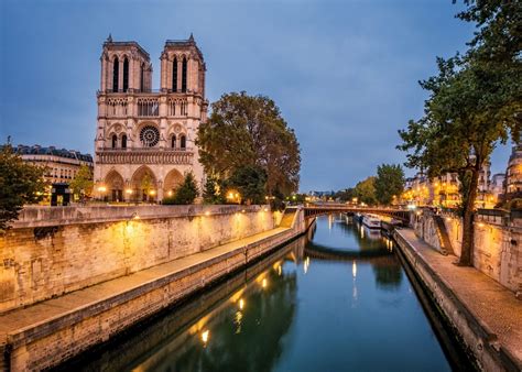 Paris’s islands on the Seine tour: Notre-Dame Cathedral & Sainte ...