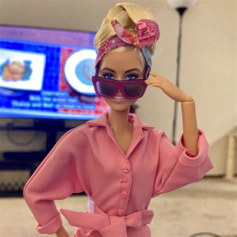 I like Pink Jumpsuit Barbie a lot more than I thought I would! : r/Barbie