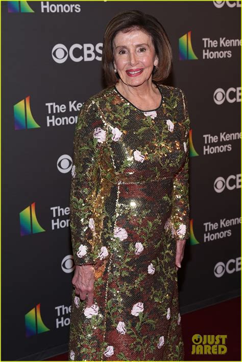 Queen Latifah, Billy Crystal, Dionne Warwick Honored at Kennedy Center ...