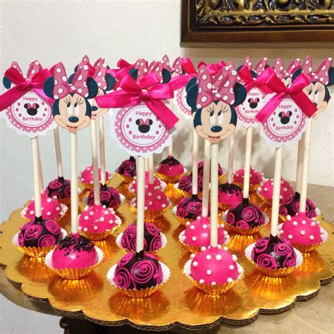 Minnie Mouse Cake Pops | Minnie mouse cake pops, Minnie mouse cake, Mouse cake