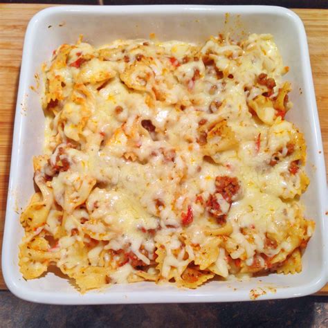 Easy Cheesy Pasta Bake Cheesy Pasta Bake, Easy Cheesy, Cauliflower, Cooking Recipes, Vegetables ...