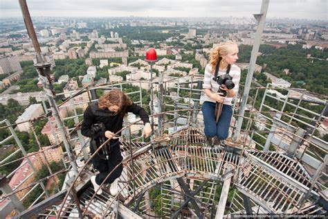 Skywalking: An Alarming New Photography Trend in Russia