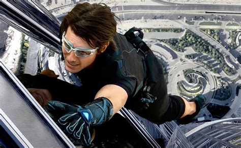 Ethan Hunt in Mission Impossible: Ghost Protocol Costume Guide for ...